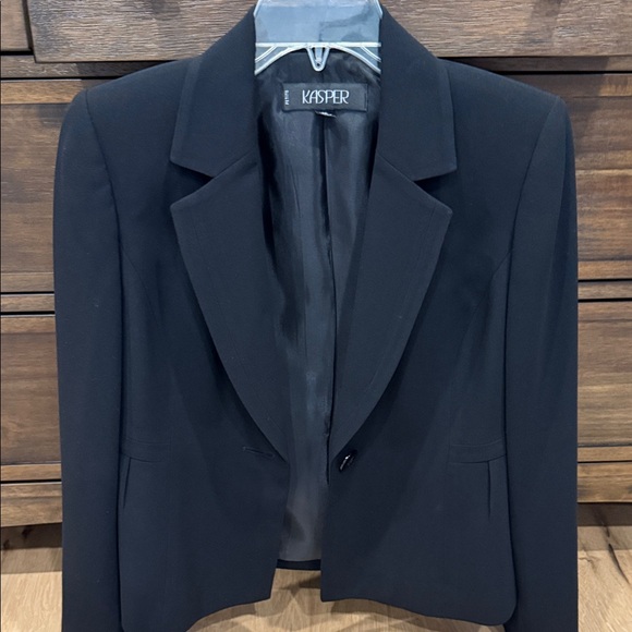 Kasper Women's Classic Black Suit Jacket - Picture 1 of 2